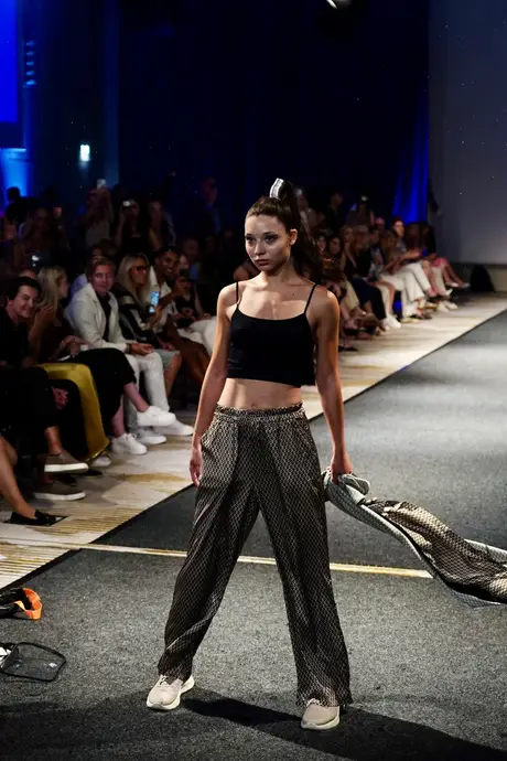 Joelle Jacobs x Holsta