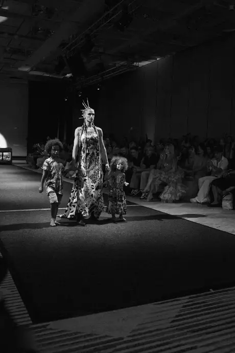 Foto von @justlensingaround, Munich Fashion Week 2026