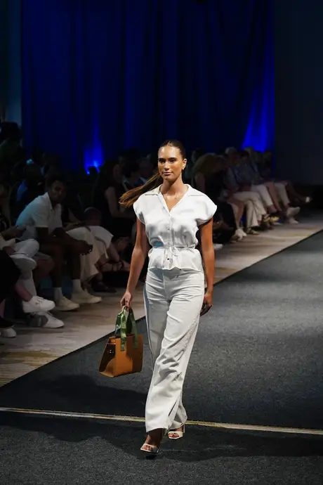 Joelle Jacobs x Holsta