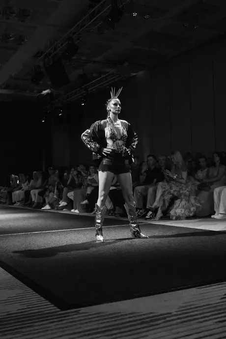 Foto von @justlensingaround, Munich Fashion Week 2026